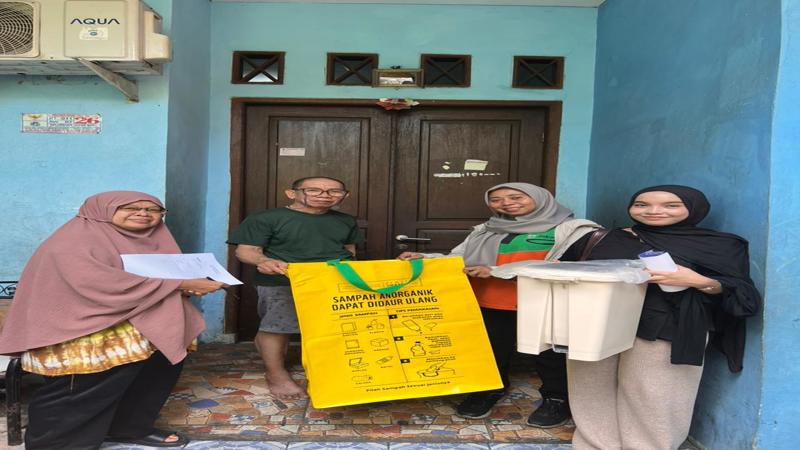Cover Untuk Masa Depan Jakarta, Pemprov DKI Ajak Warga Bersama Pilah Sampah dari Rumah